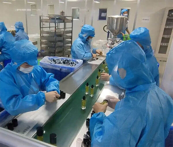 cosmetic glass bottle factory