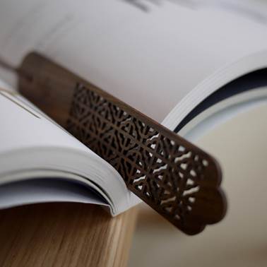 Chinese vintage wooden cutout bookmark