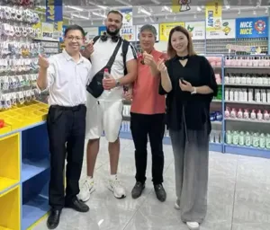 Jiang Shunchang (third from the left)_converted