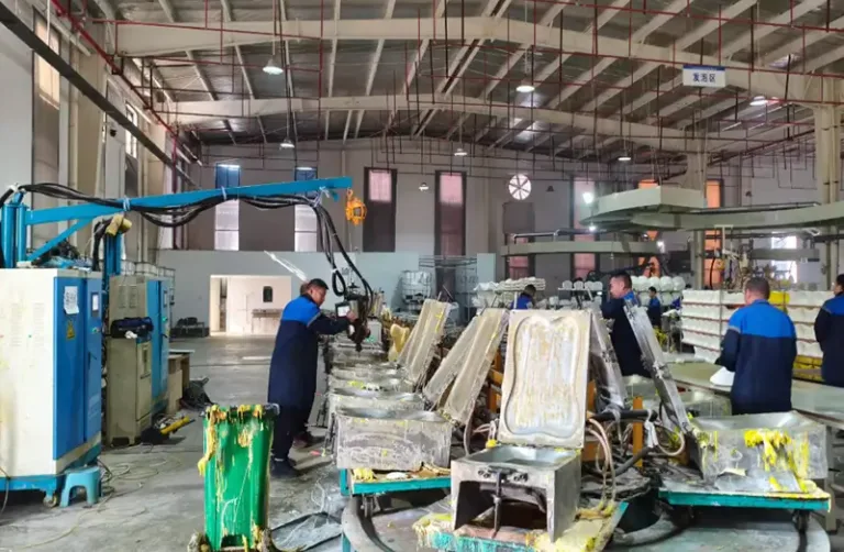 Memory foam pillow foaming molding process