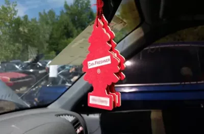 The most common car scent diffuser pendant